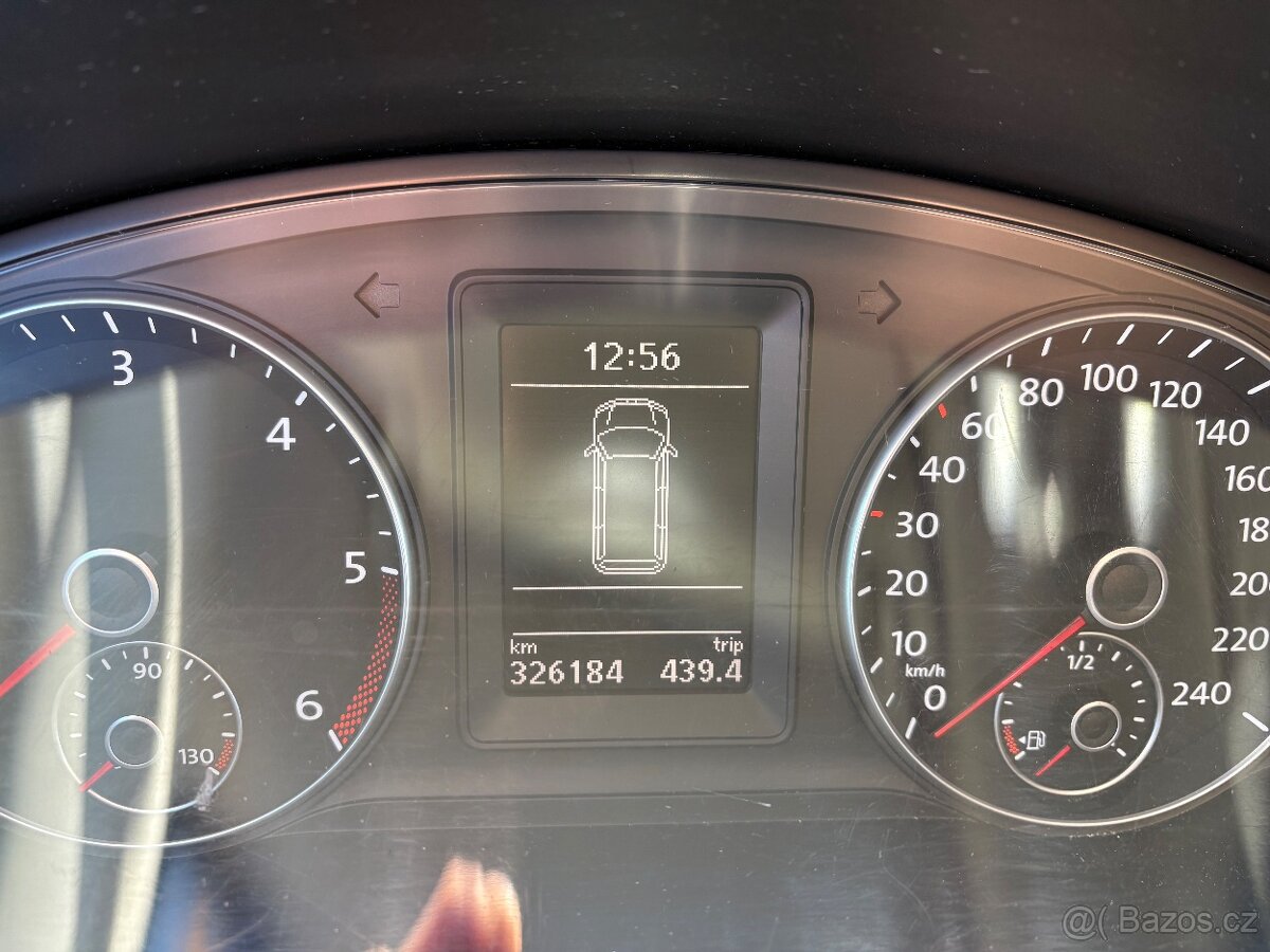 Prodám Vw Multivan Facelift 2.0TDI/103KW/6-ti Kvalt/2012 - 13