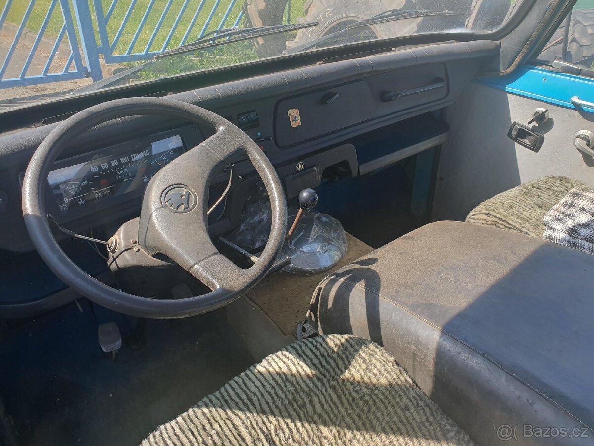 Škoda 1203 valník - 13
