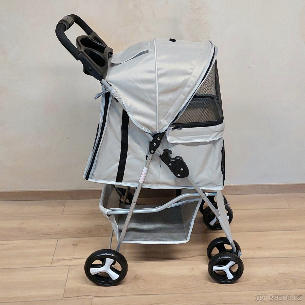 Kočárek skládací pro psy a kočky - nové - 13