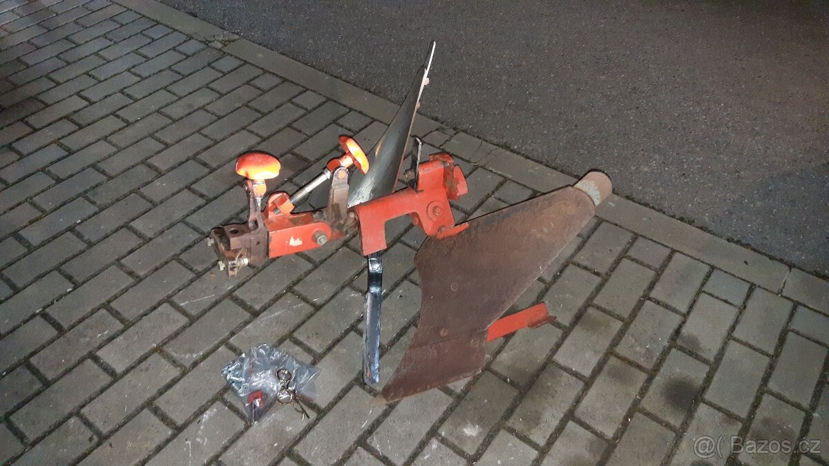 PLUH, VYORÁVAČ, NASTAVOVACÍ TĚLESO, BRÁNY, ZÁVAŽÍ - 13