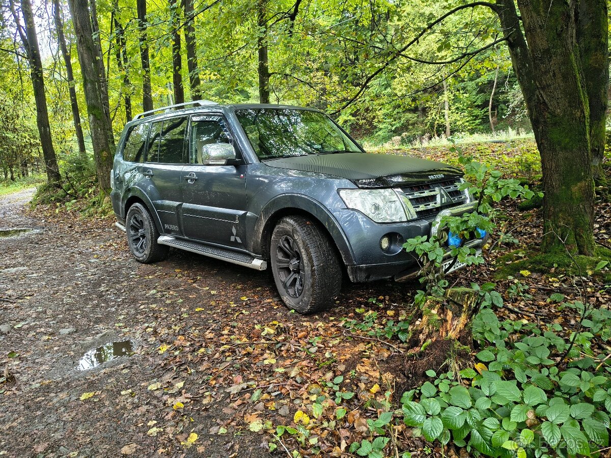 Mitsubishi Pajero 3,2 DiD,2008vyrobeno,v provozu od 2010 - 13