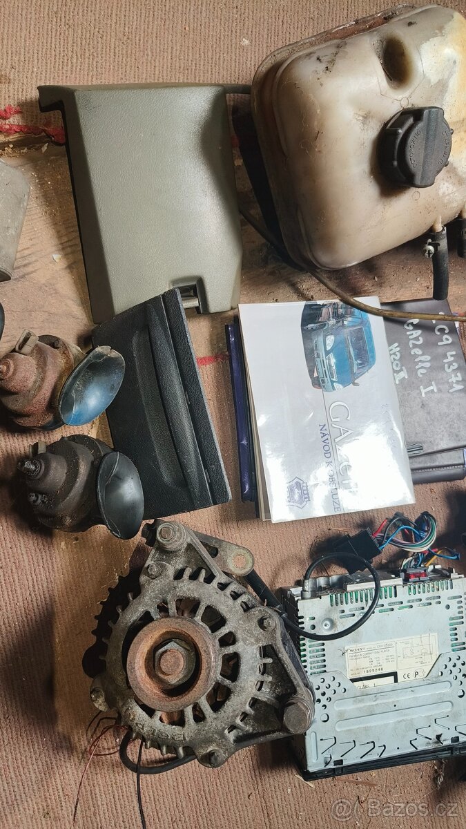 Gaz gazelle díly z vozu - 13