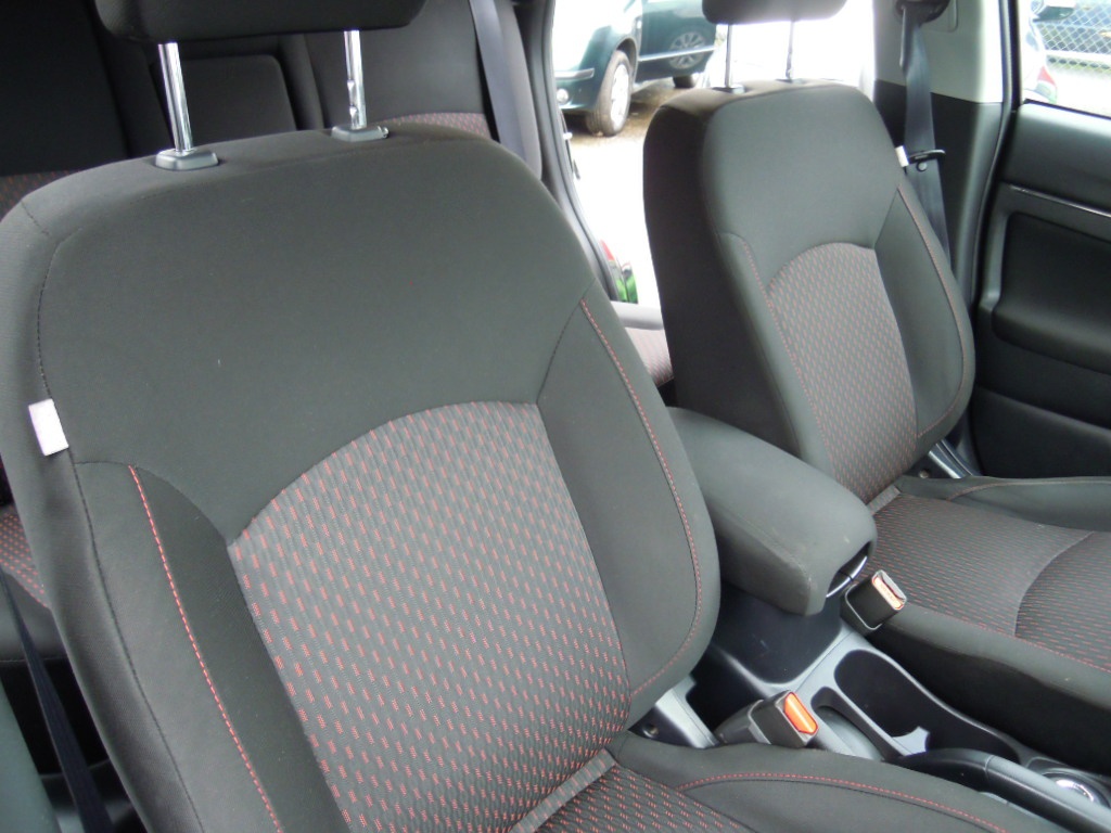 Mitsubishi ASX 2.2Di-D 4x4 autom.110kw(150hp) r.v.4/2017 - 13