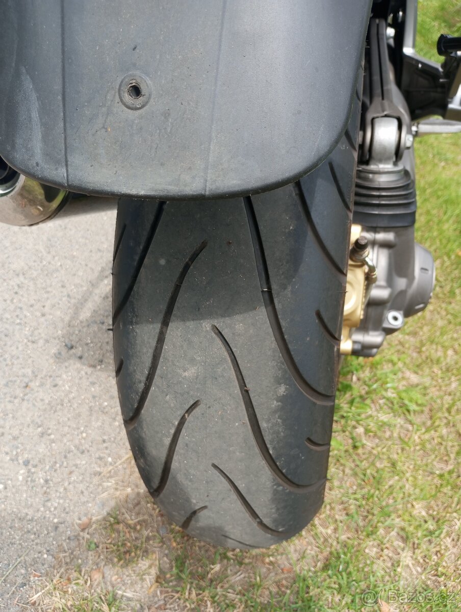 Moto Guzzi breva1100 - 13