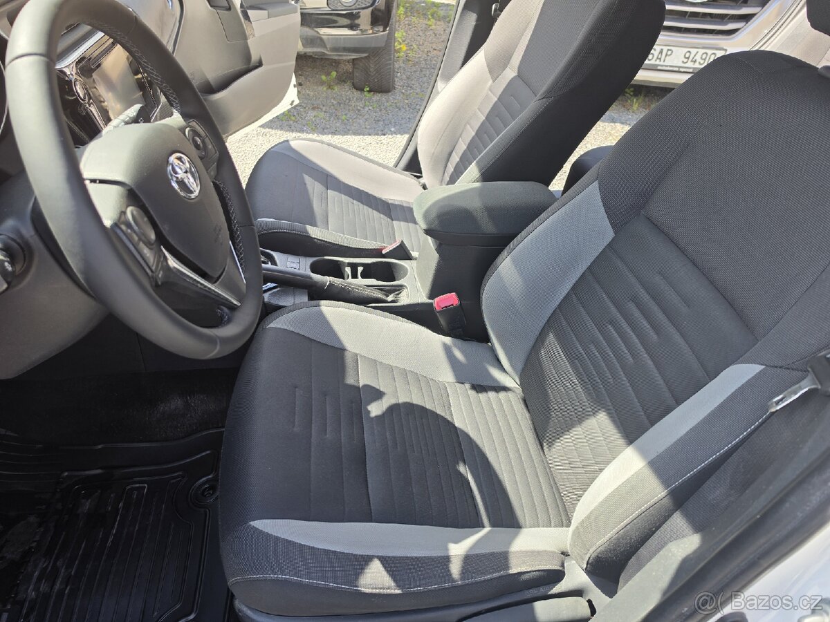 Toyota Auris
1.6 VVTi - 13