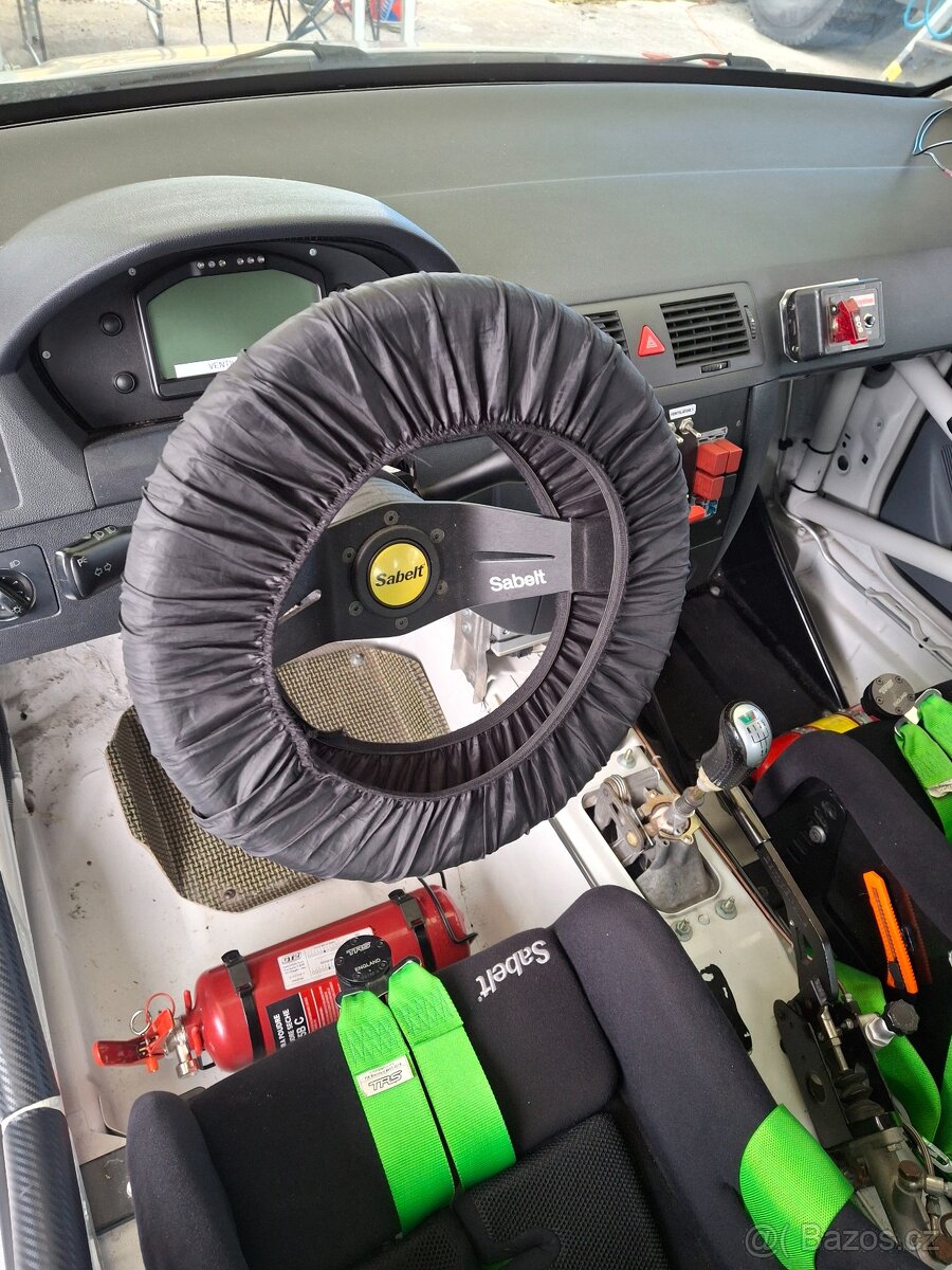 Skoda Fabia rally RN6 - 13