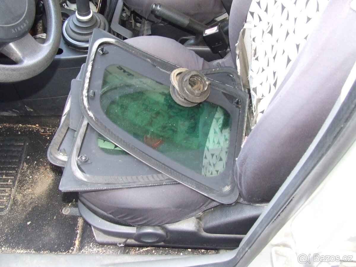 Prodám skla na starší Fordy - 13