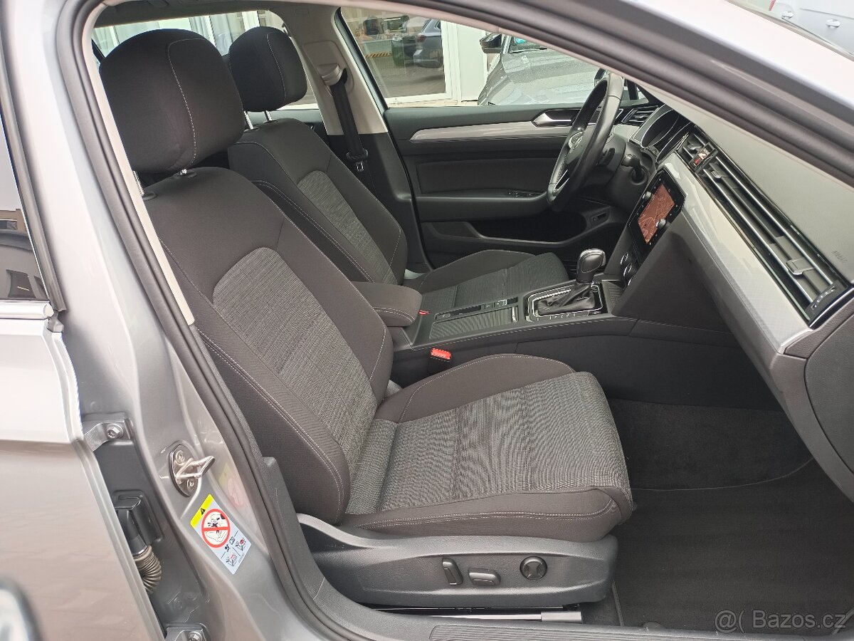 VW Passat B8 Variant TDI 110kW DSG 90tkm - záruka Autodraft - 13