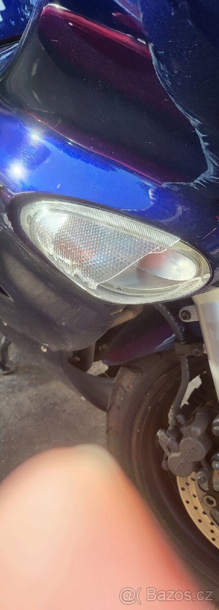 Suzuki GSX 750 Modra - 13