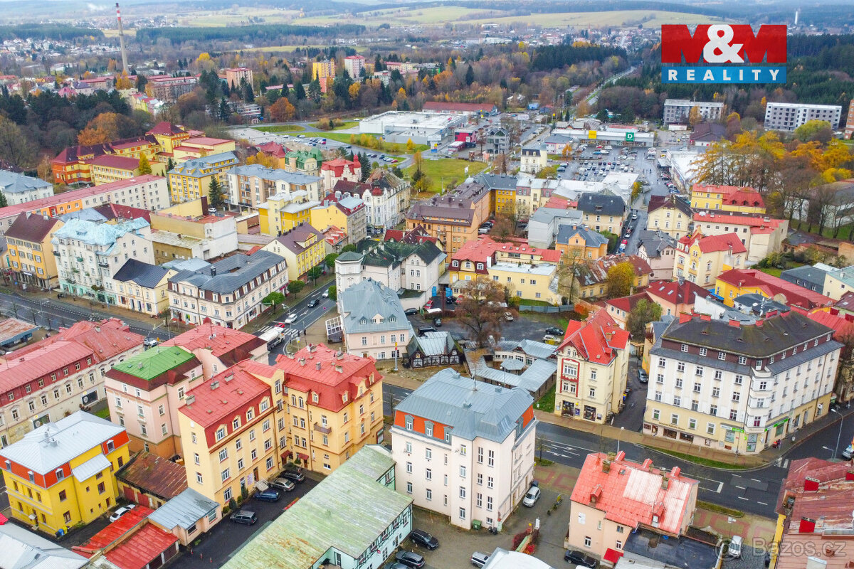 Prodej bytu 3+1, 92 m², Mariánské Lázně, ul. Hlavní třída - 13