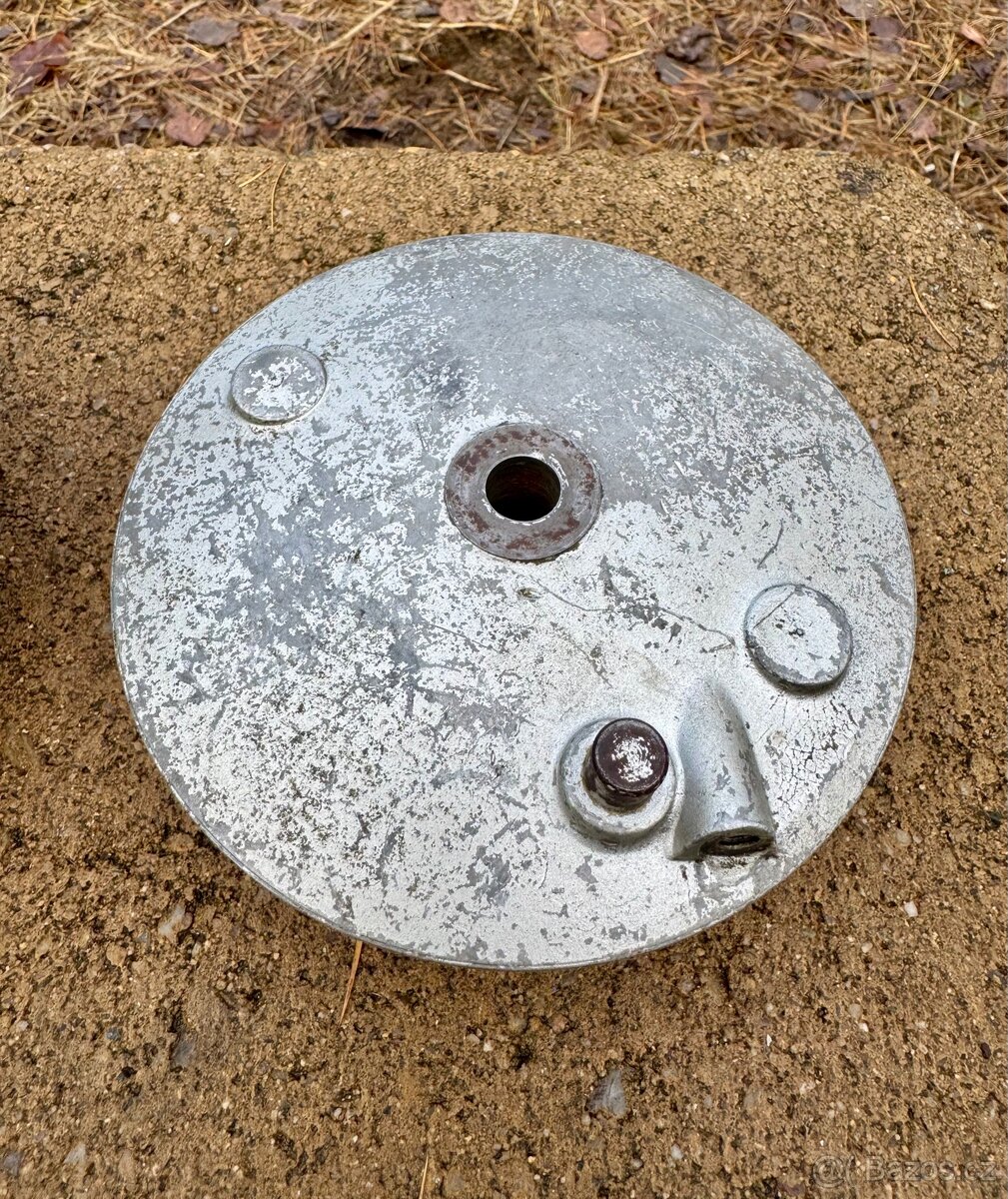 Jawa 50 pionyr fichtl - brzdové štíty - 13