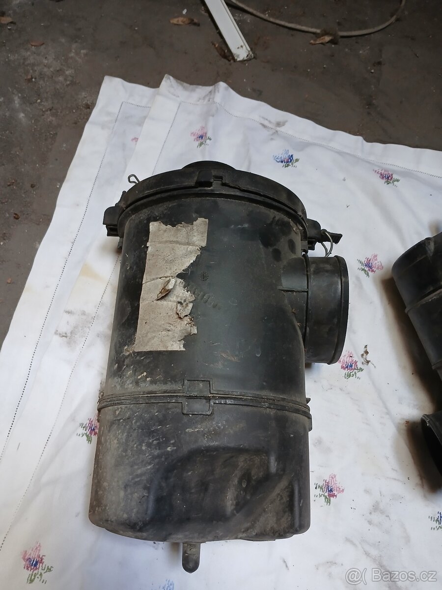 Peugeot 205 - díly sání - 13