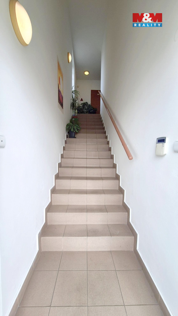 Prodej kancelářského prostoru, Hradec Králové, ul. Vážní - 13