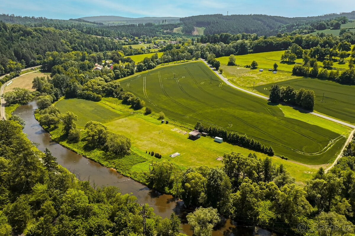 Stavební parcela 700 m2 pro RD s přípojkami - 13