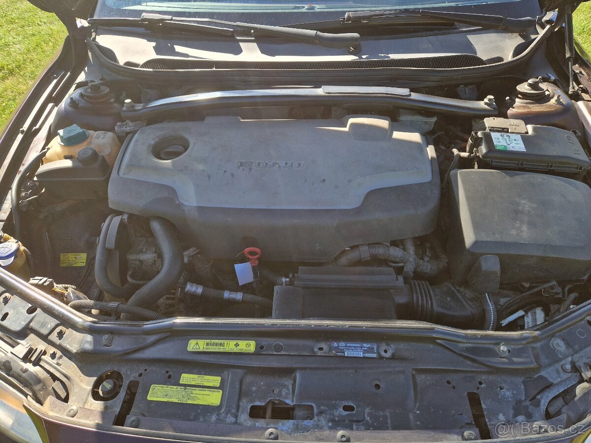 Volvo S60 2,4 D5 120kw - 13