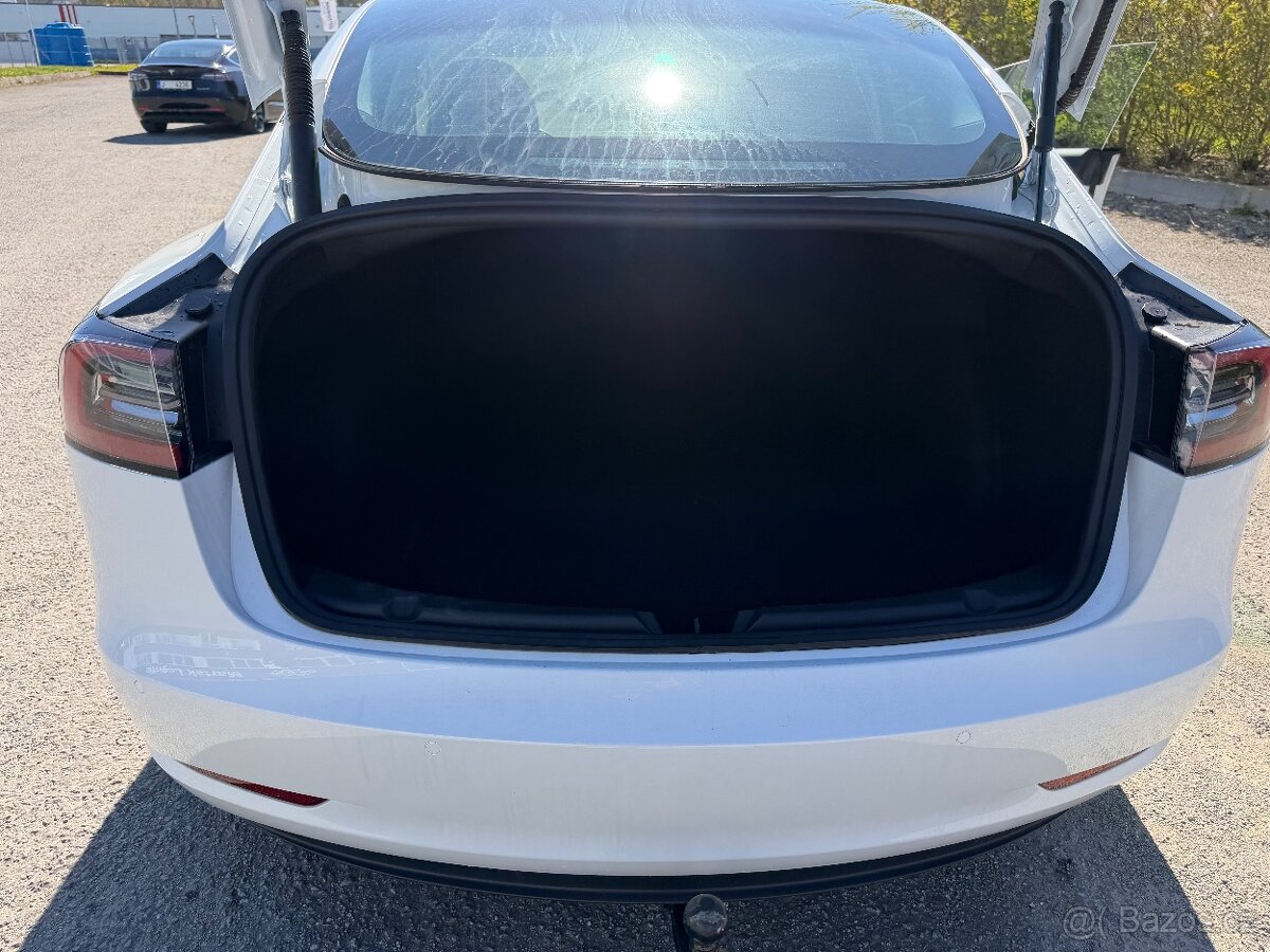 Tesla Model 3 Long Range AWD - 13