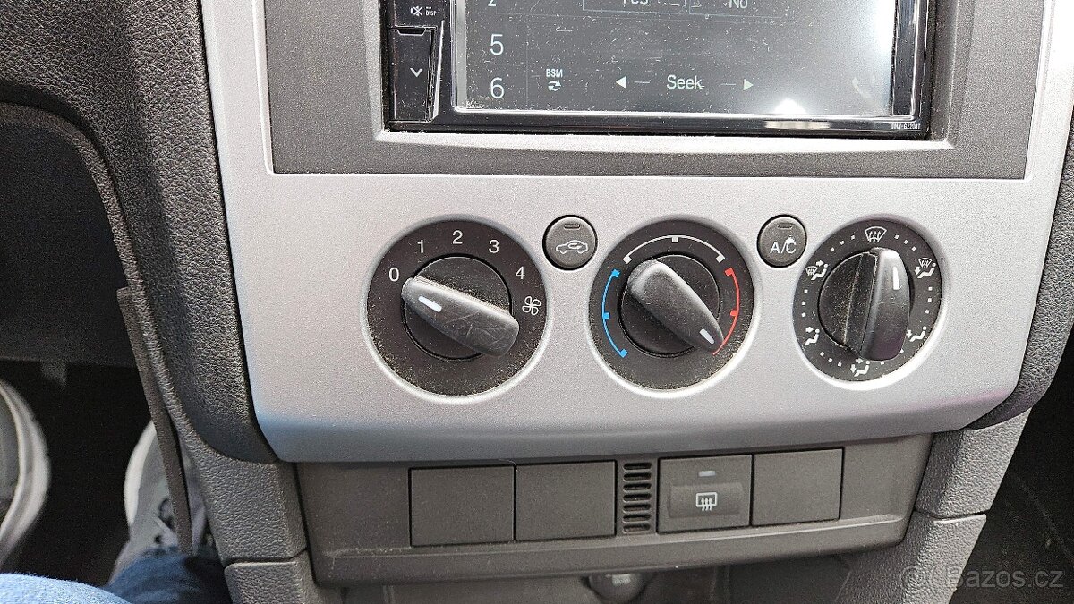 FORD FOCUS 1.6 i 16V - 13