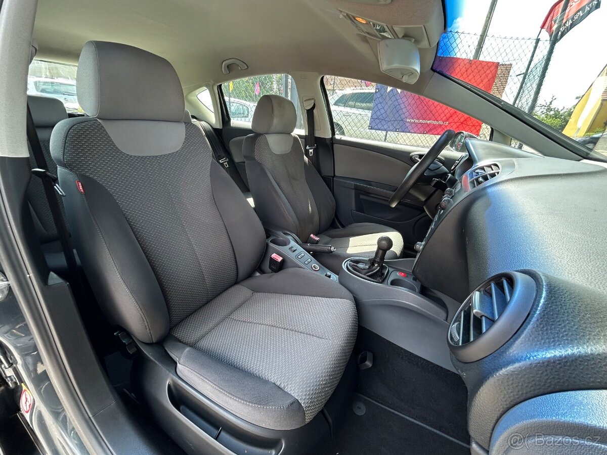 Seat Leon 1.6 MPi Serviska, Klima, 8xPneu - 13