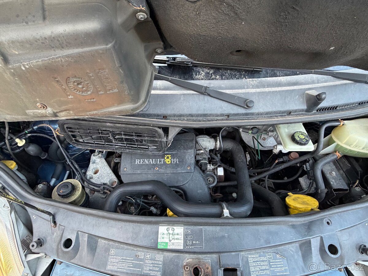 Renault Trafic Passenger 2-8mistne 1.9 Tdci 74kw - 13