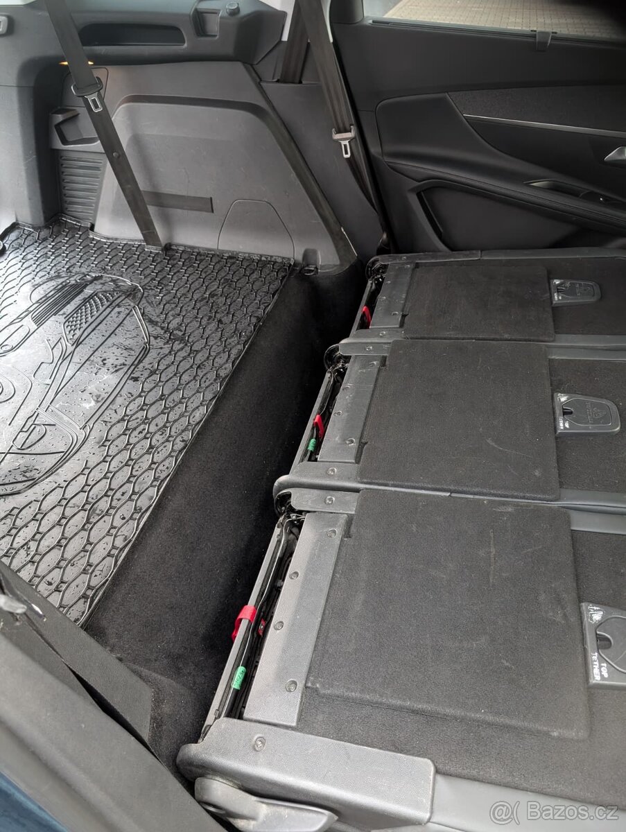 Peugeot 5008 1.6 PureTech EAT8 Allure - 13