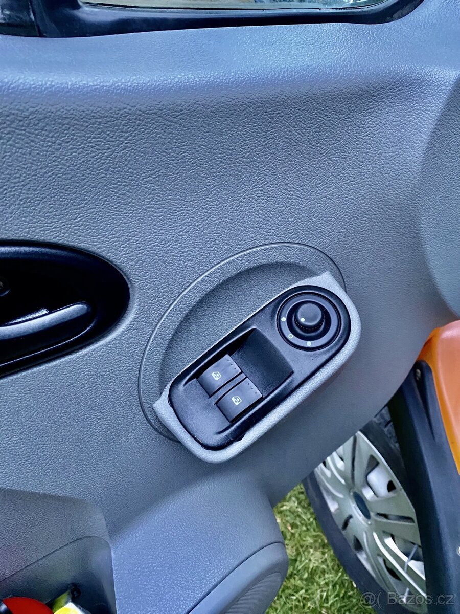 Odtahovka Nissan Interstar 2.5 dci 2008 124000km - 13