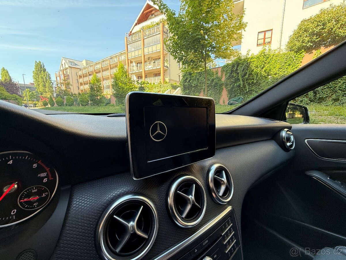 Mercedes-Benz A180d 80kw 2016 - 13