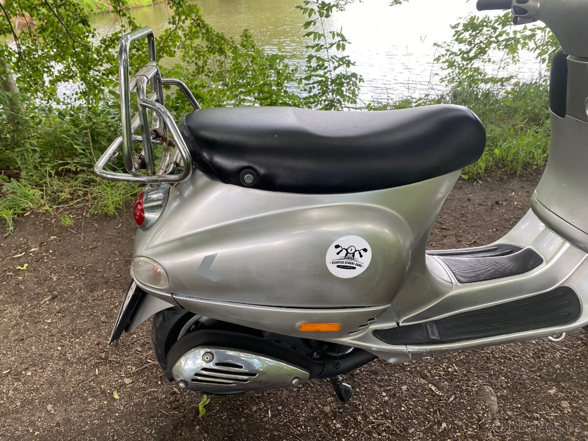 Vespa ET4 150 - 13