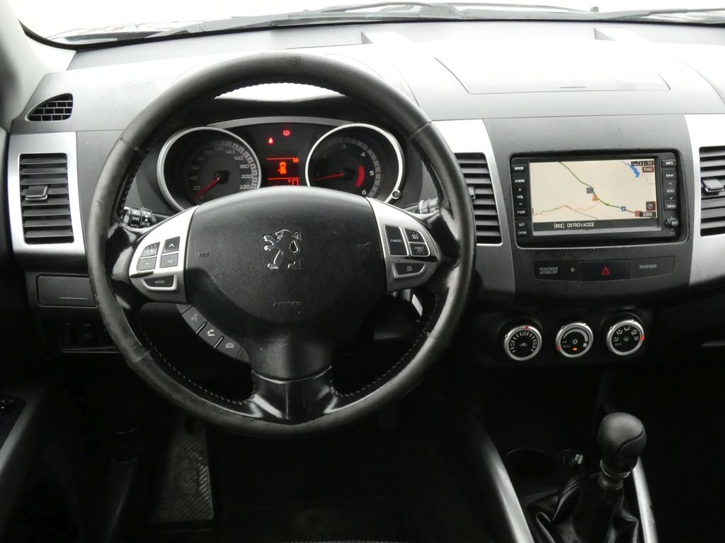 Peugeot 4007 2.2 HDI 7míst, VÝPRODEJ - 13