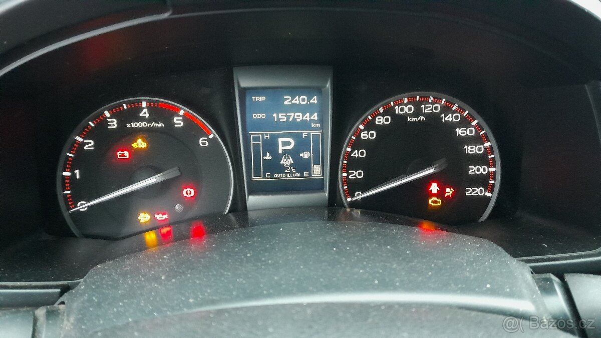 Isuzu D-Max 2,5 - 13