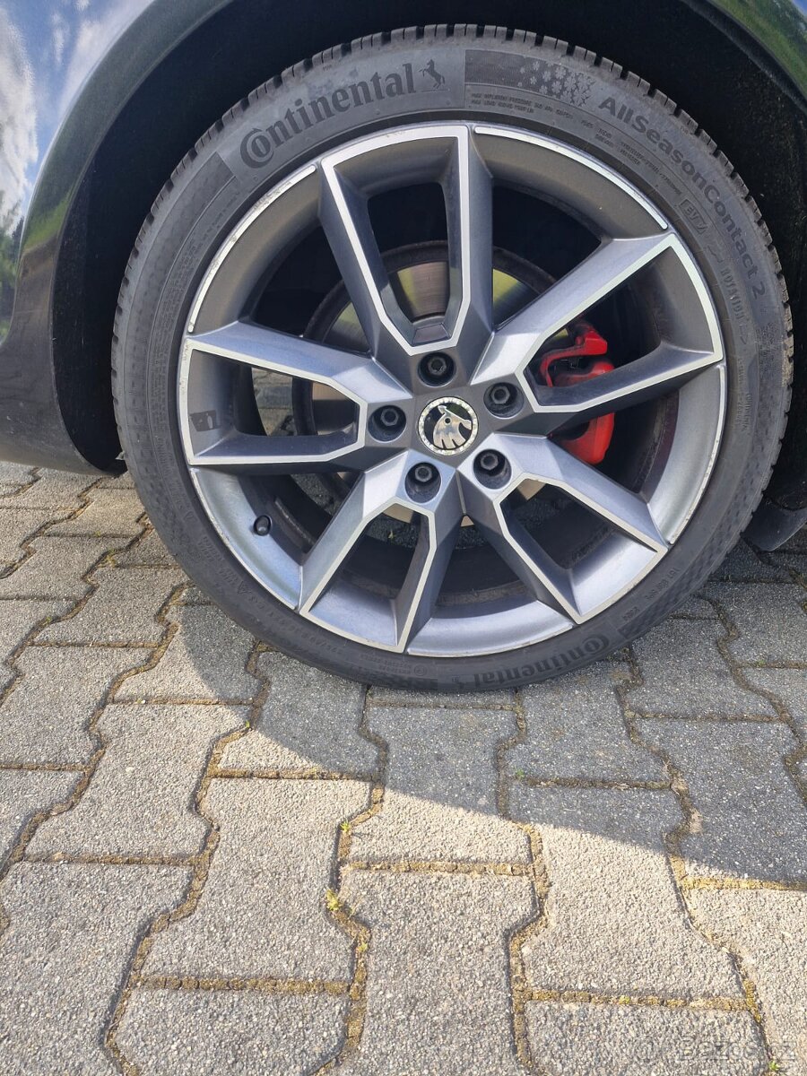 Škoda Octavia II RS TDi 125kw - 13