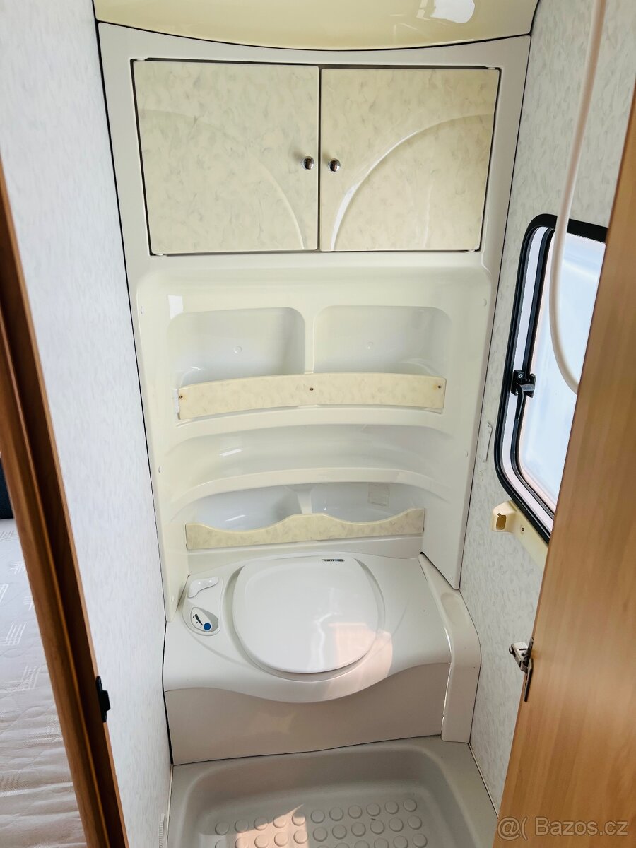 OBYTNÝ PŘÍVES HOBBY 560 - 13