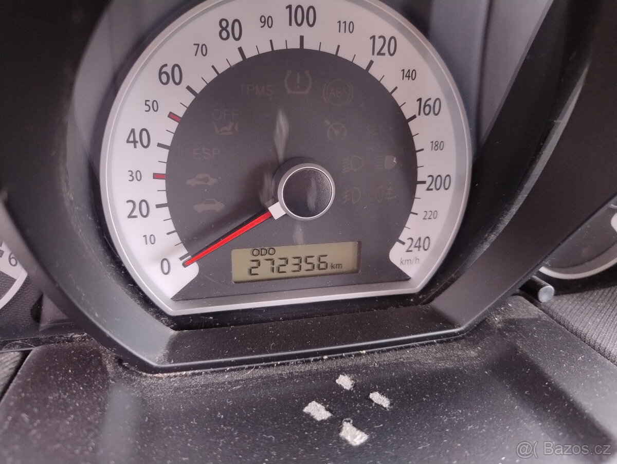 KIA Cee'd SW 2007 1.6 CRDi na ND - 13