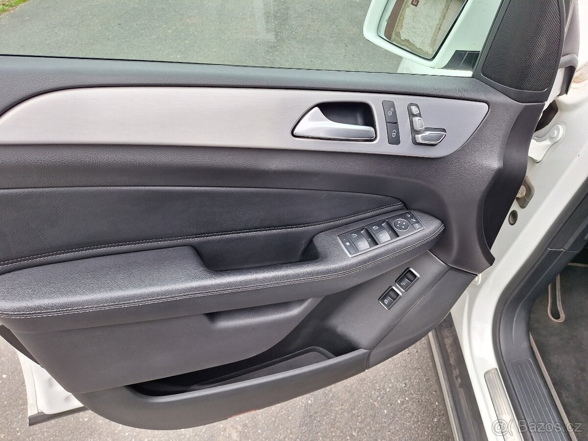 Mercedes-Benz GLE 350d - 13