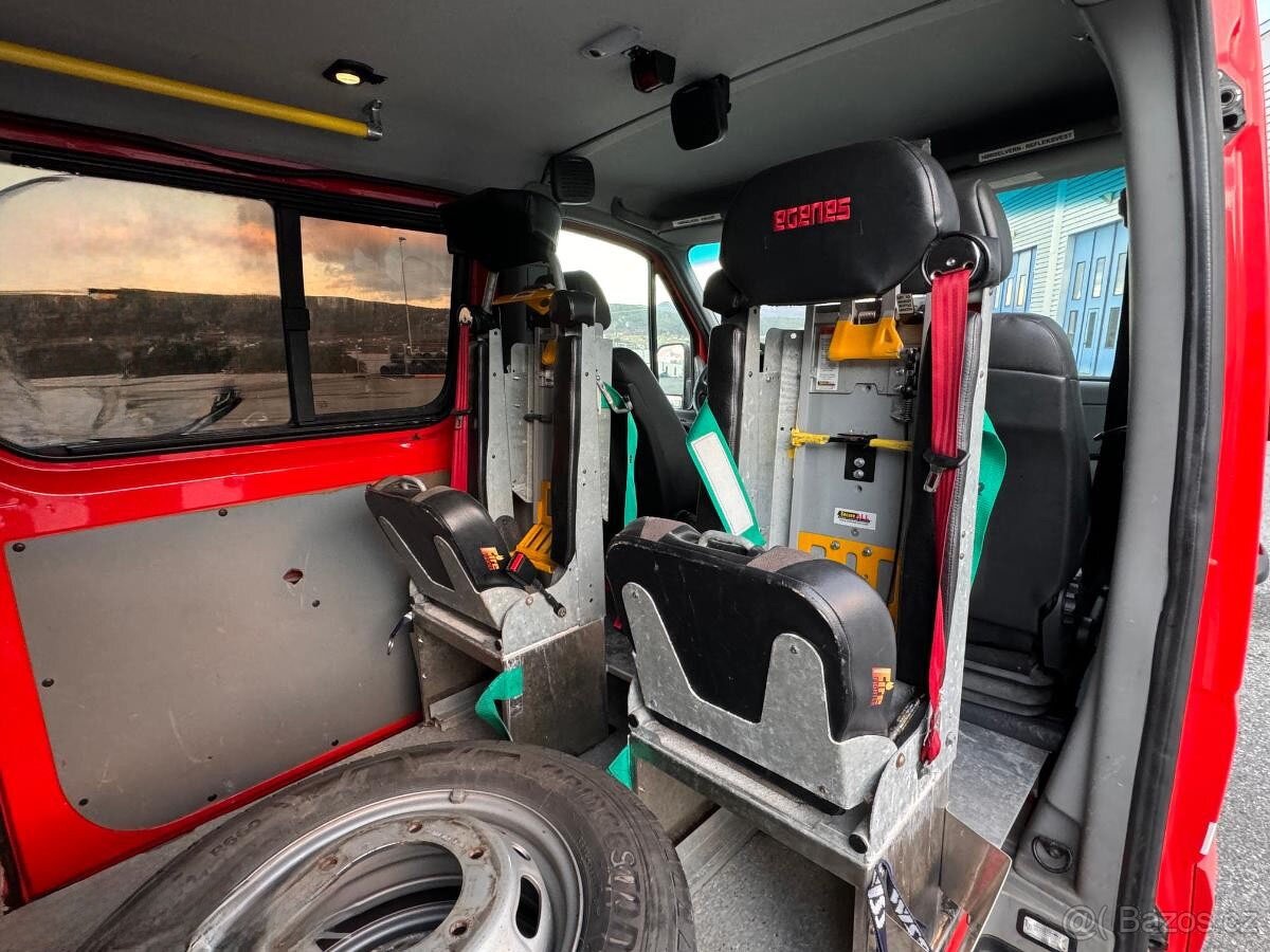 hasičský speciál: Mercedes Sprinter 519 CDi, náhon 4x4 - 13