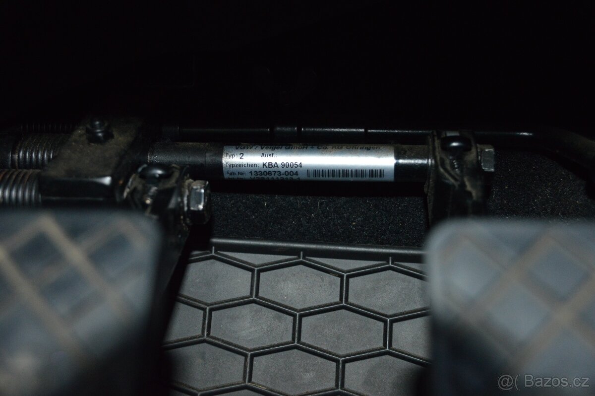 Škoda Rapid 1.6TDI 85kW xenon pedály autoškola - 13