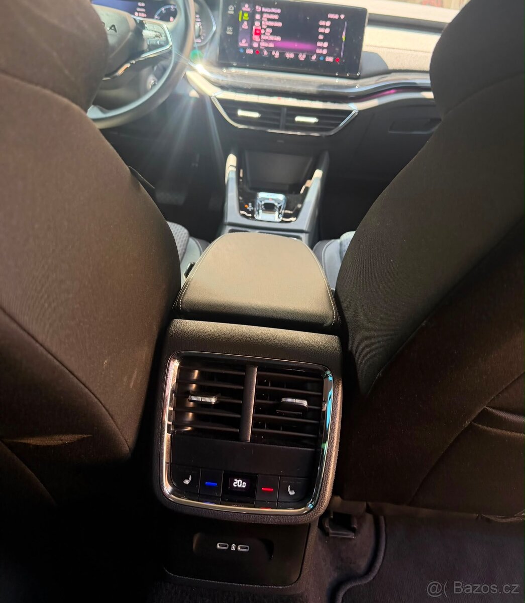 Škoda Octavia IV Combi Rs paket Style Plus - 13