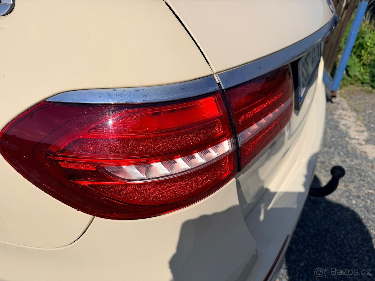 Mercedes E200 cdi Kombi Top výbava - 13