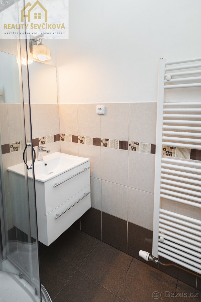 Prodej bytu 2+1, 69 m² – Hradec Králové, ul. Pospíšilova - 13