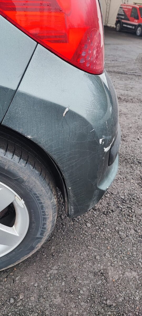 Peugeot 207 1.4 16V - 13