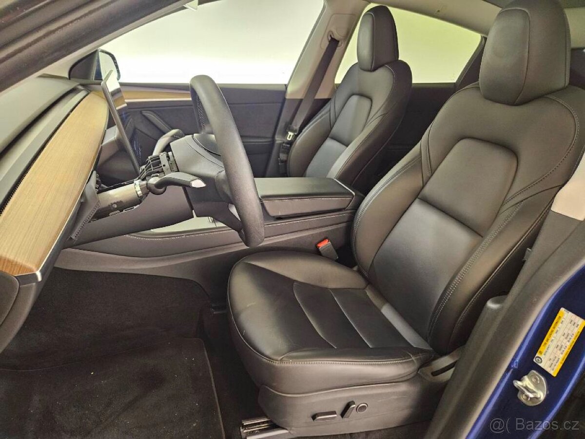 Tesla Model Y RWD (2022) – Deep Blue - 13