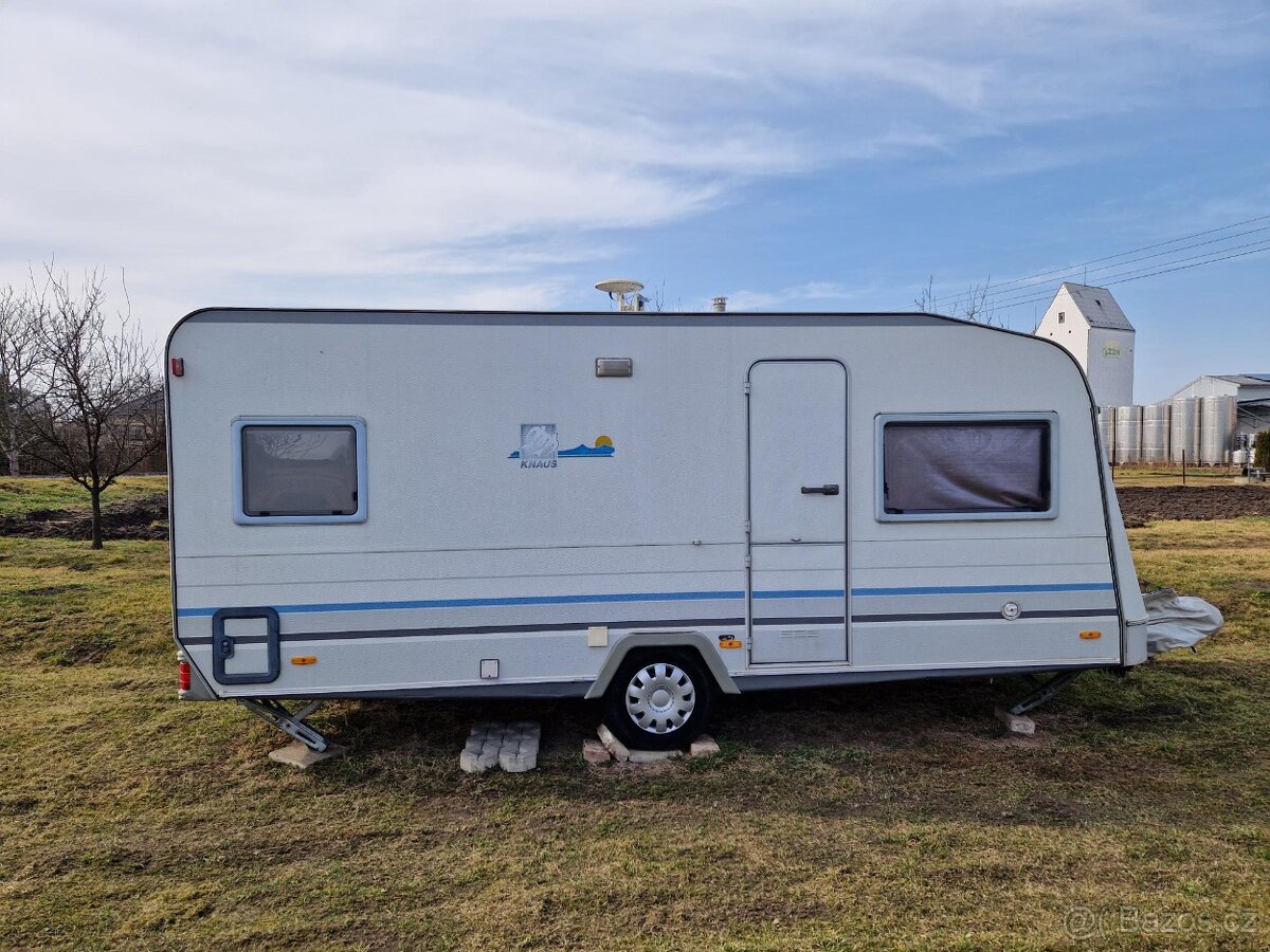 Obytný přívěs Knaus - 13
