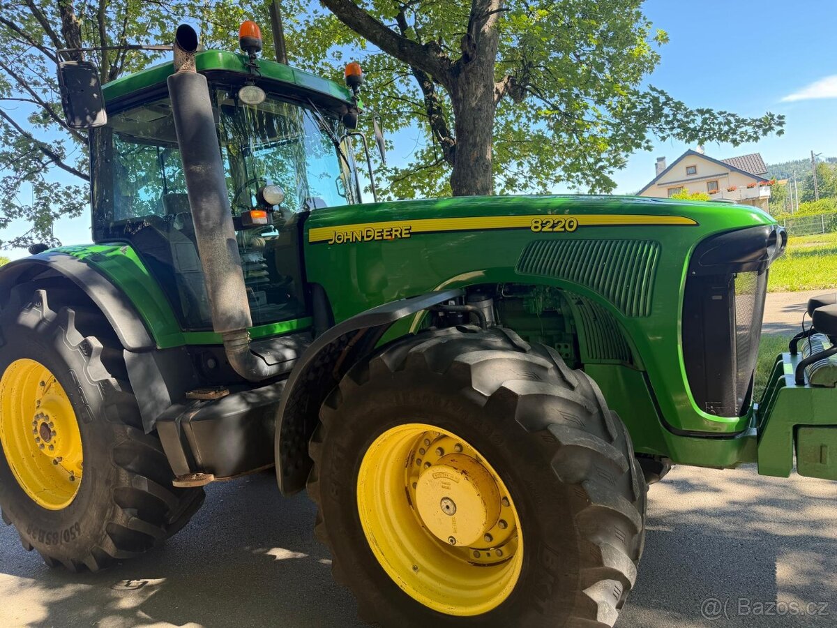 Zemědělský traktor John Deere 8220 PowerShift, model 2005, v - 13