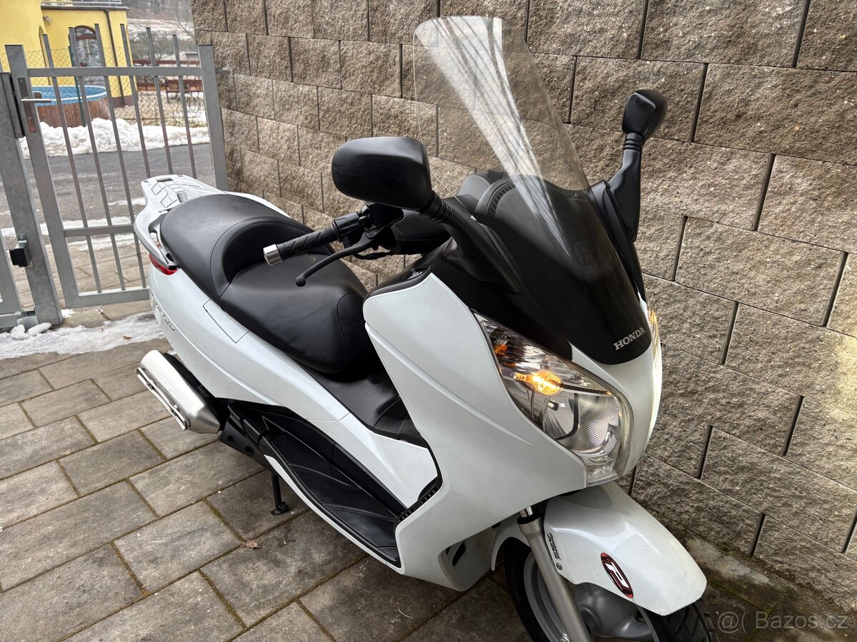 Honda s-Wing 125 2012 - 13