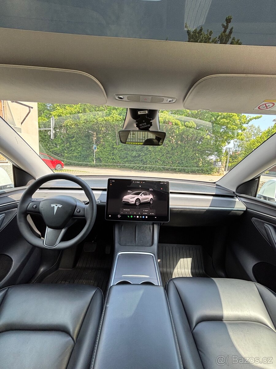 Tesla model Y Long Range 2022 - 13