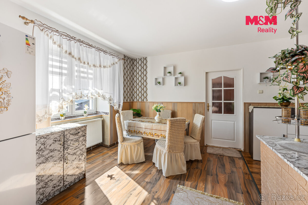 Prodej komerčního objektu, 1073 m2 v Postoloprtech - 13