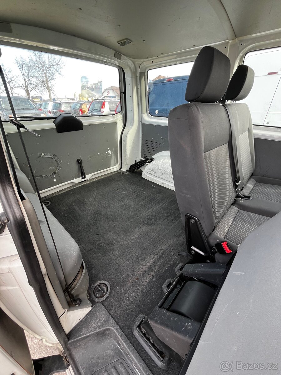 Volkswagen Transporter 225000 km....5 míst - 13