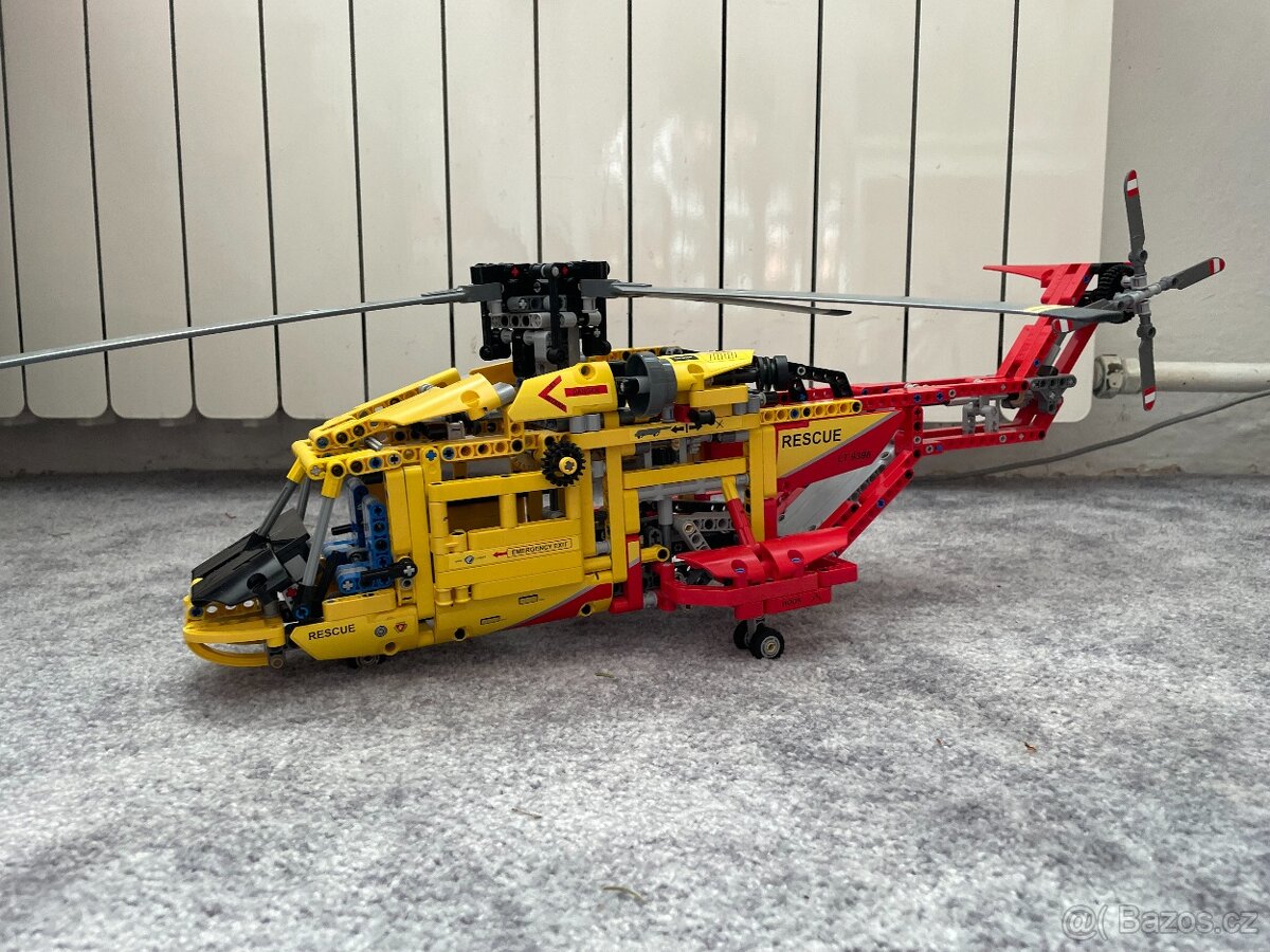 Lego Technic 9396 Helicopter - 13