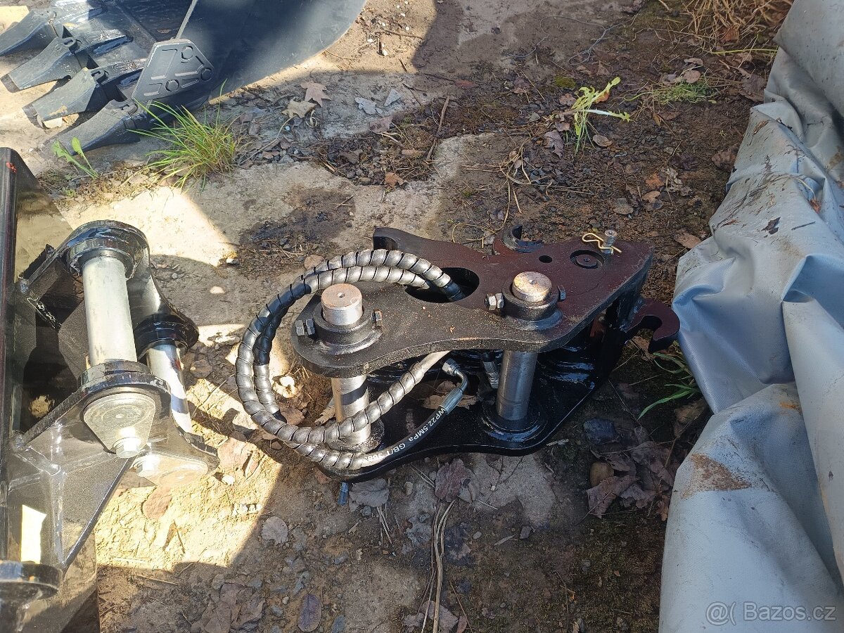 Pásový bagr 3,5 tuny. - 13