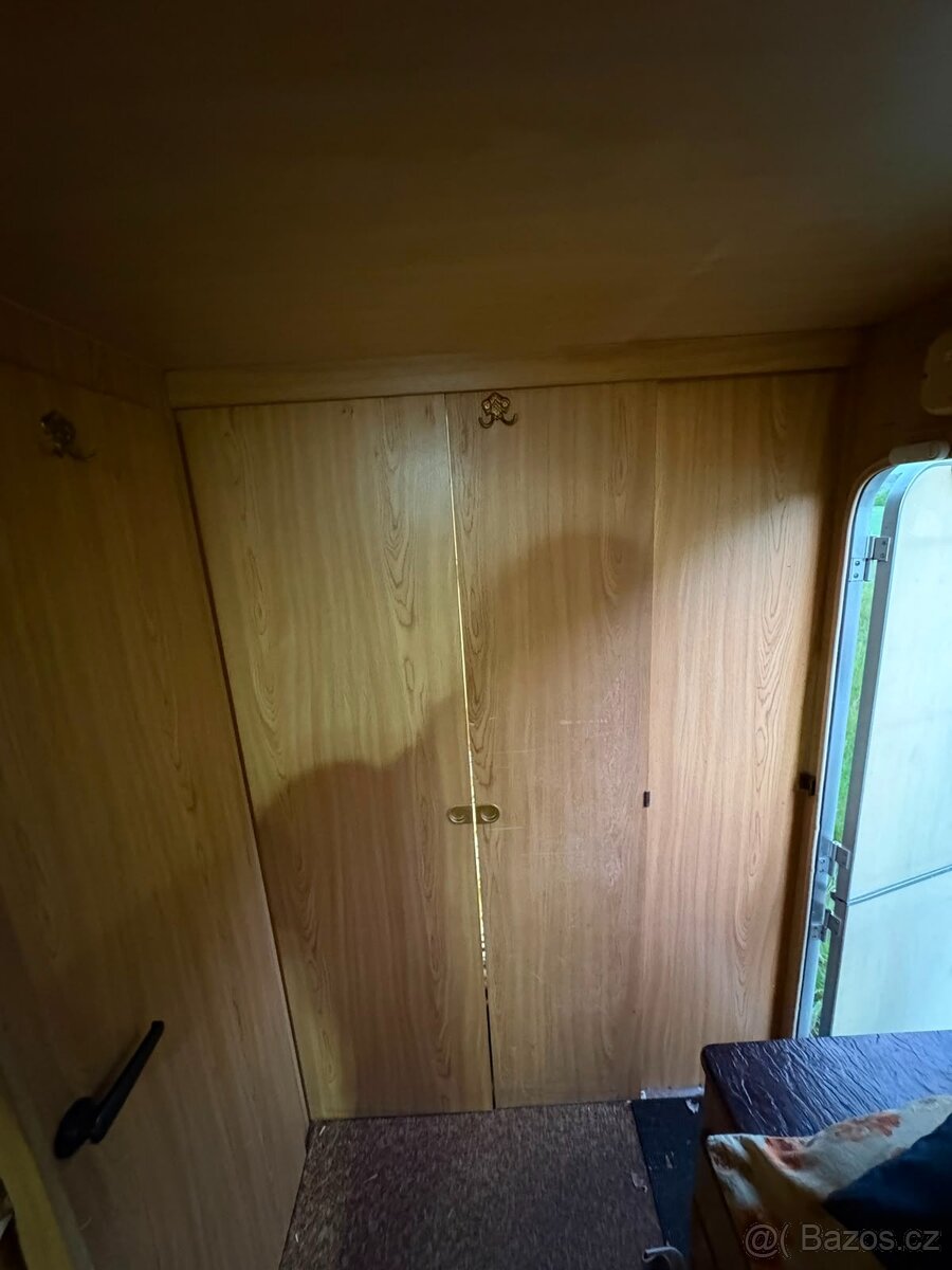Karavan WILK - 13