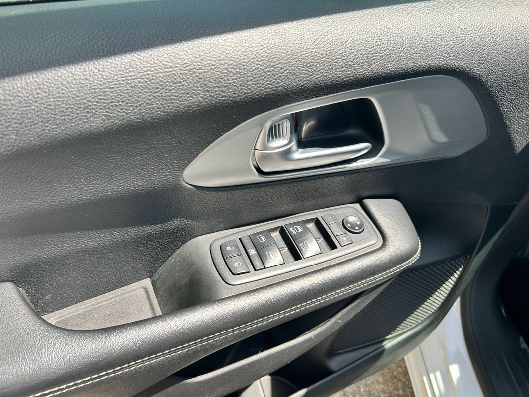 Chrysler Pacifica 3.6 - 2021 - 7 míst 221 kw - 13